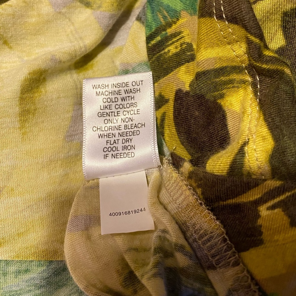 Simply Vera Floral Tank, Size Large - Picture 5 of 5